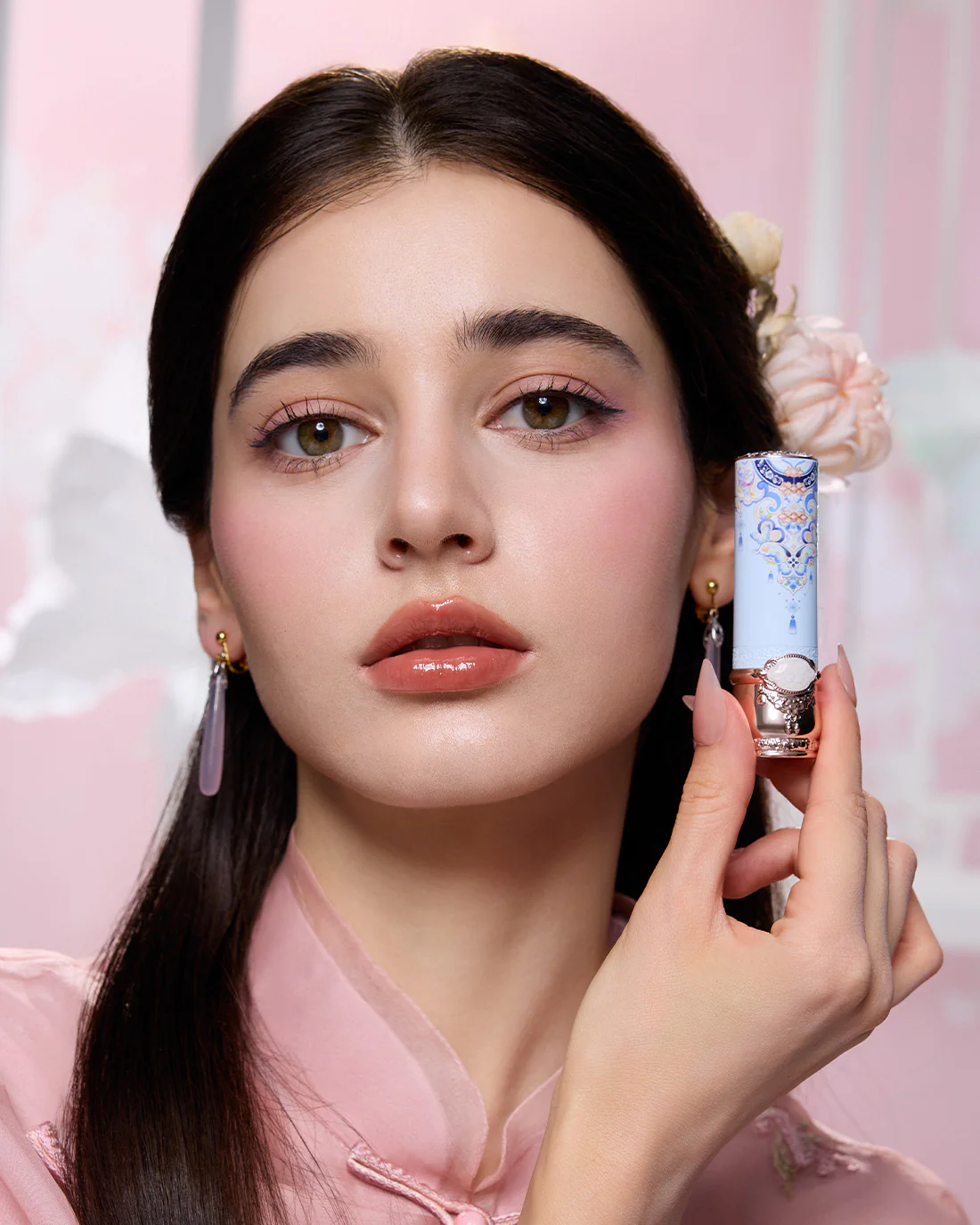 Butterfly Cloud Collar Glossy Lipstick - Image 5