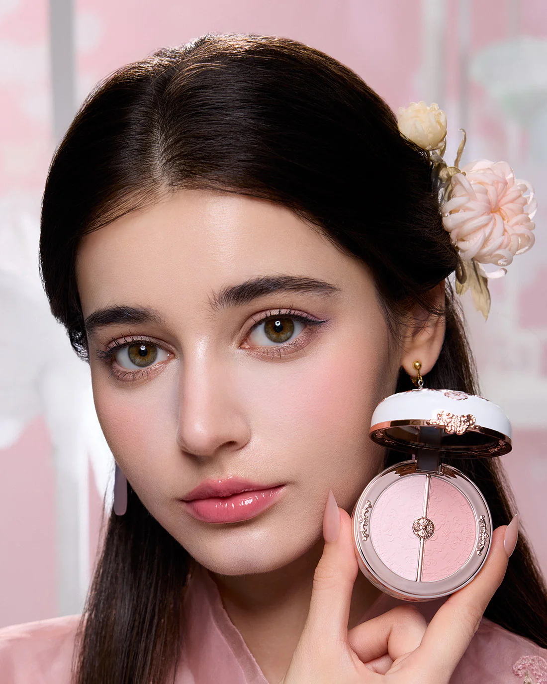 Butterfly Cloud Collar Rouge Box Highlighting & Blush Duo Powder - Image 5