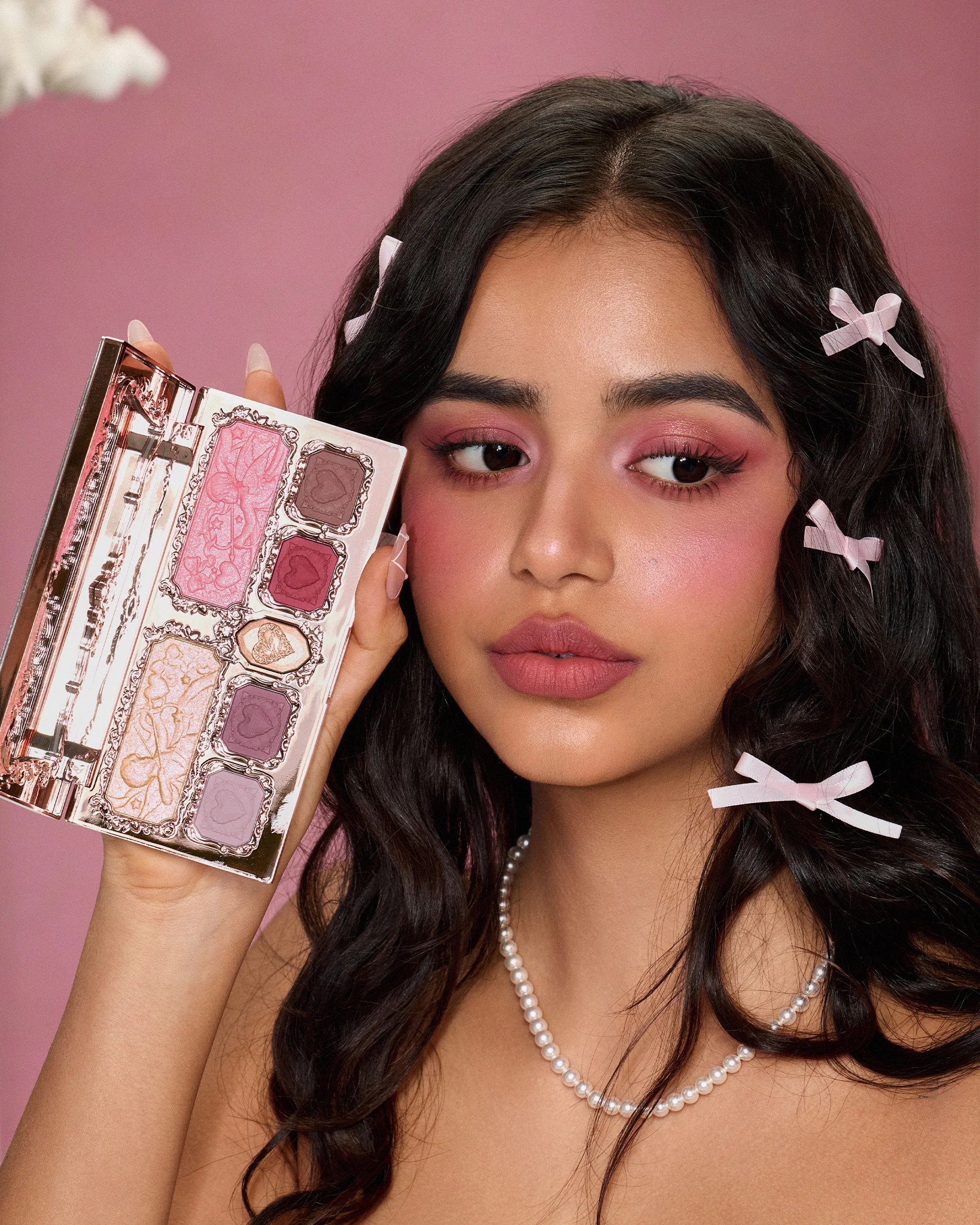 Strawberry Cupid Makeup Palette - Image 11
