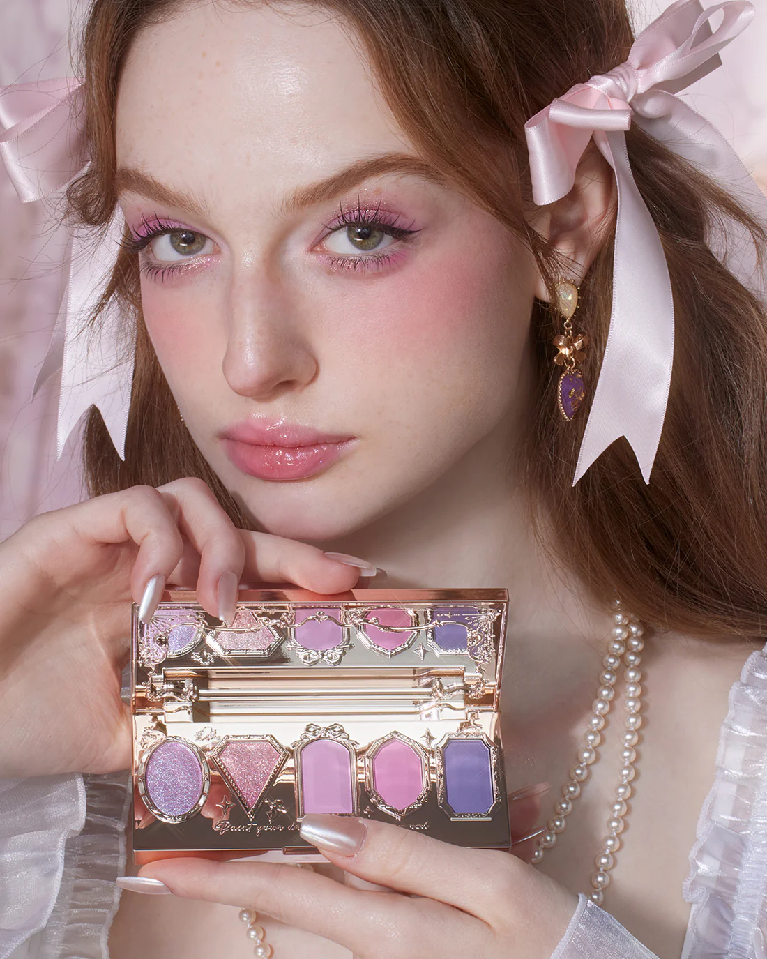 Violet Strawberry Rococo Eyeshadow Palette - Image 6