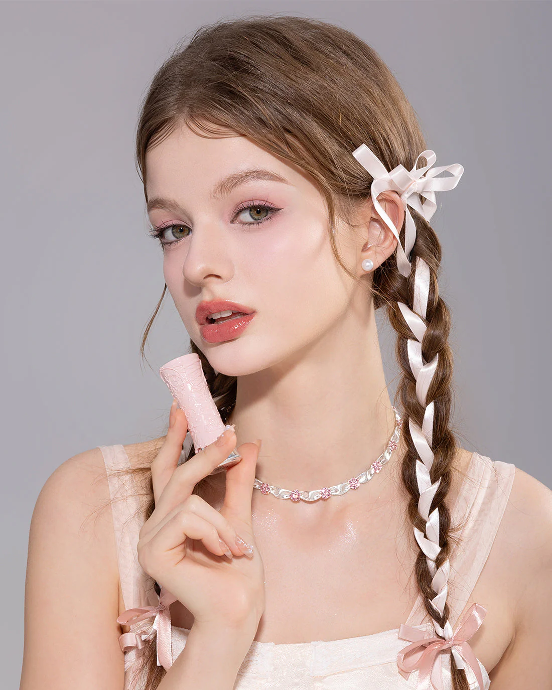 Swan Ballet Shine Lipstick 1 (Bundle) - Image 9