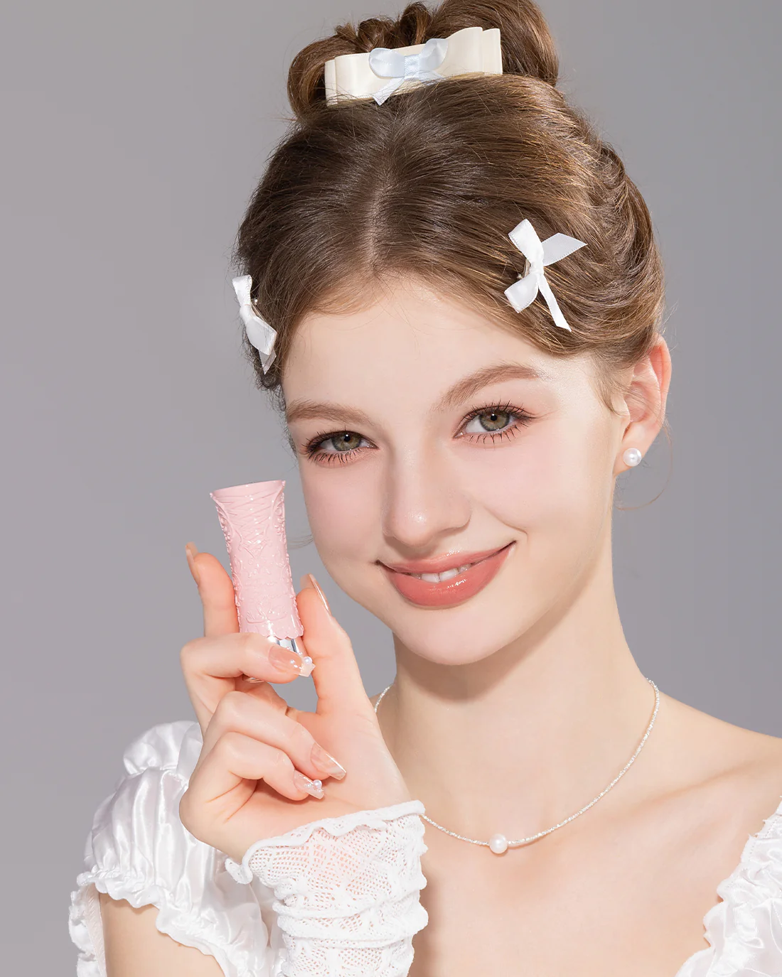Swan Ballet Shine Lipstick - Image 4